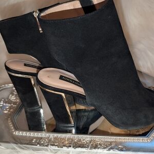 Elegant Black Ankle Booties by